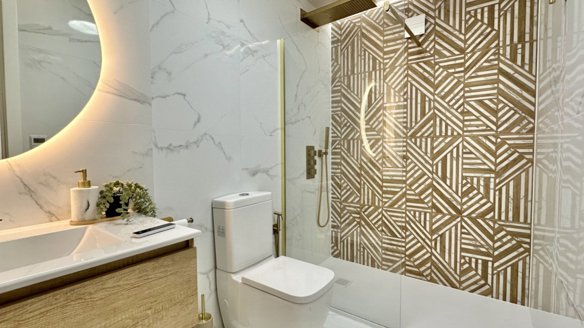 Reventa - Apartamentos -
Orihuela Costa - Playa Flamenca