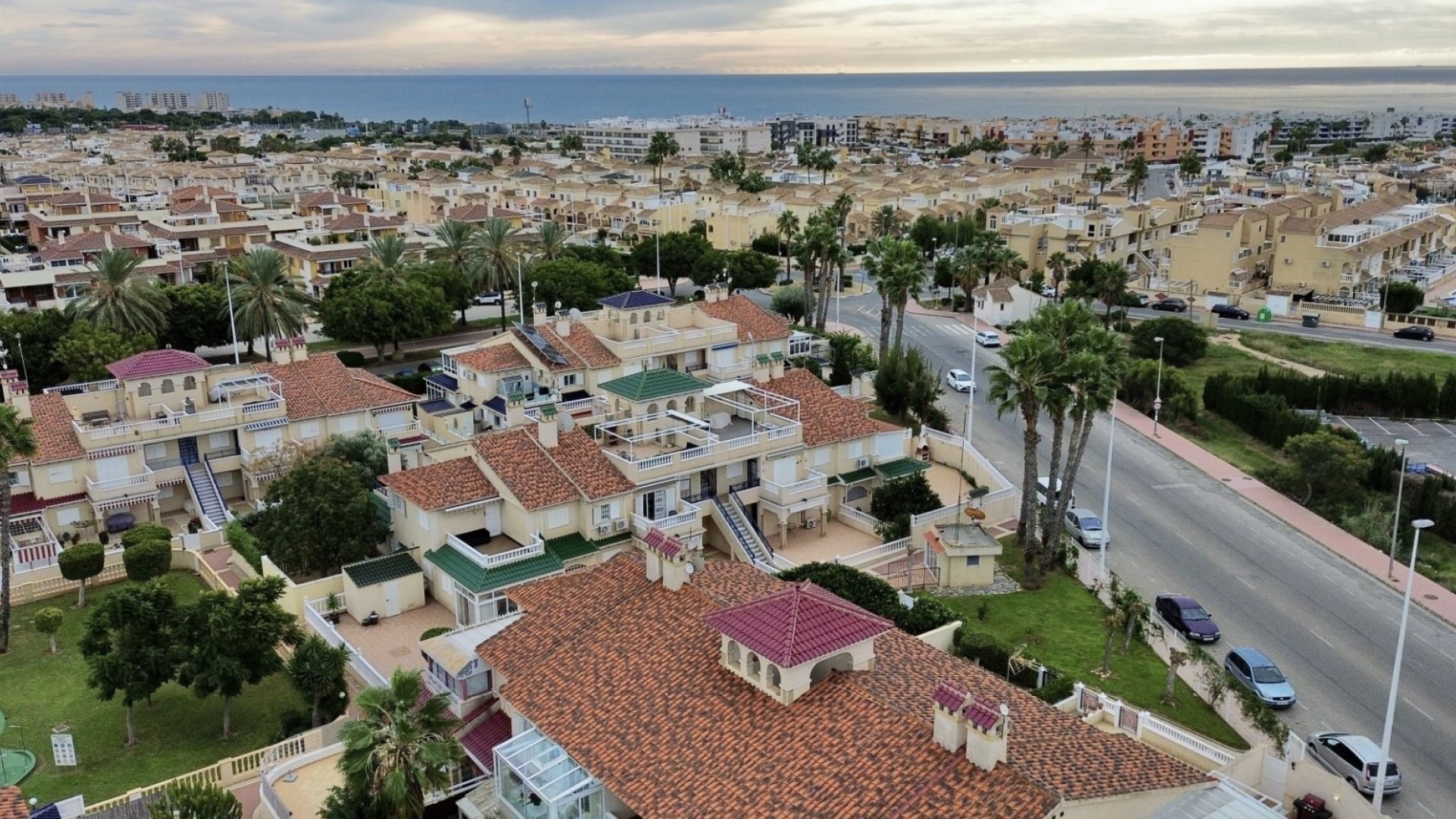 Reventa - Apartamentos -
Orihuela Costa - Playa Flamenca