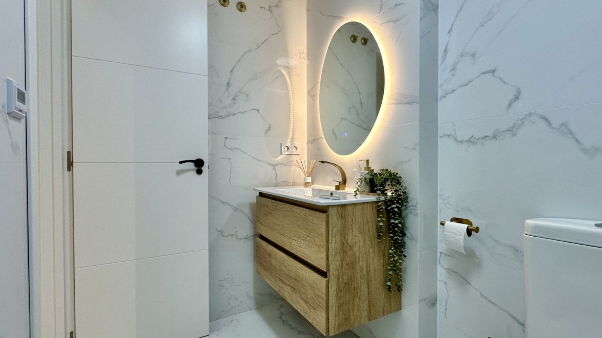 Reventa - Apartamentos -
Orihuela Costa - Playa Flamenca