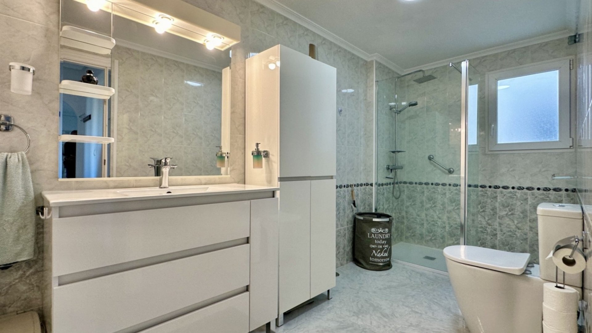 Reventa - Apartamentos -
Orihuela Costa - Playa Flamenca