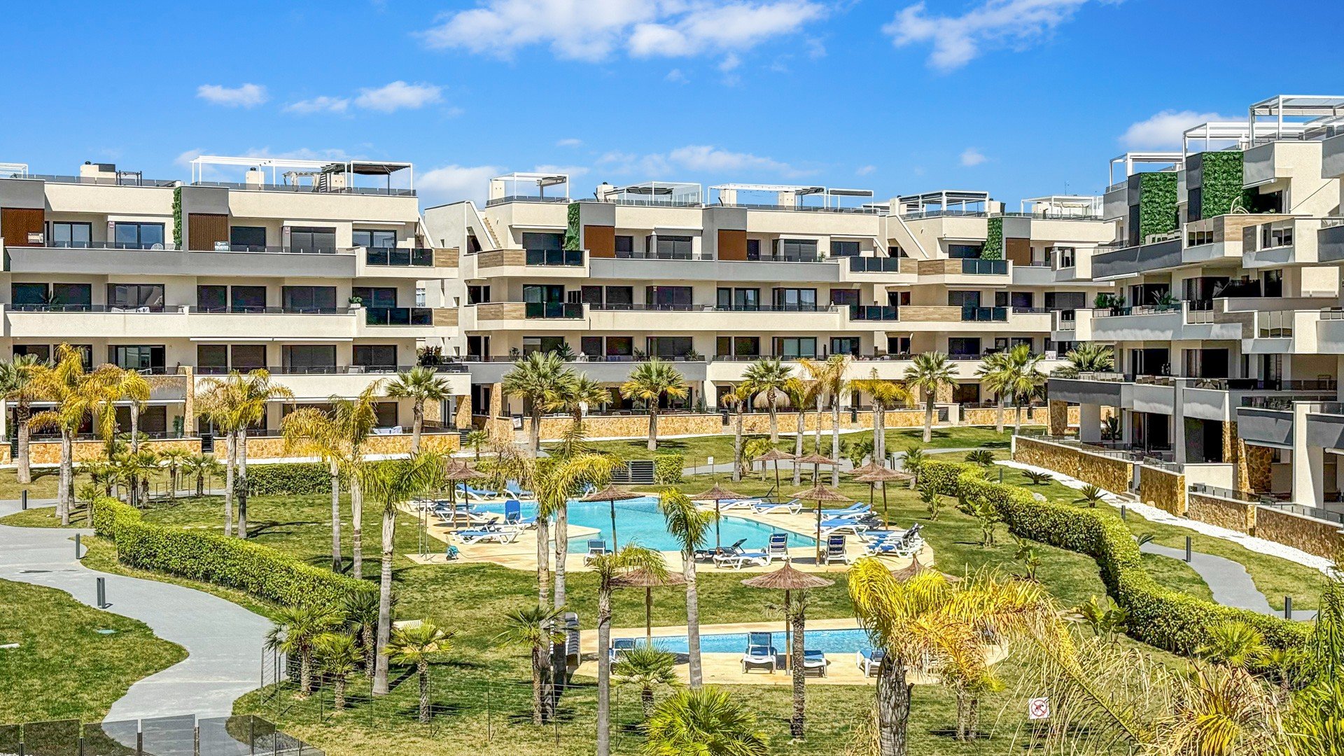 Reventa - Apartamentos -
Orihuela Costa - Playa Flamenca