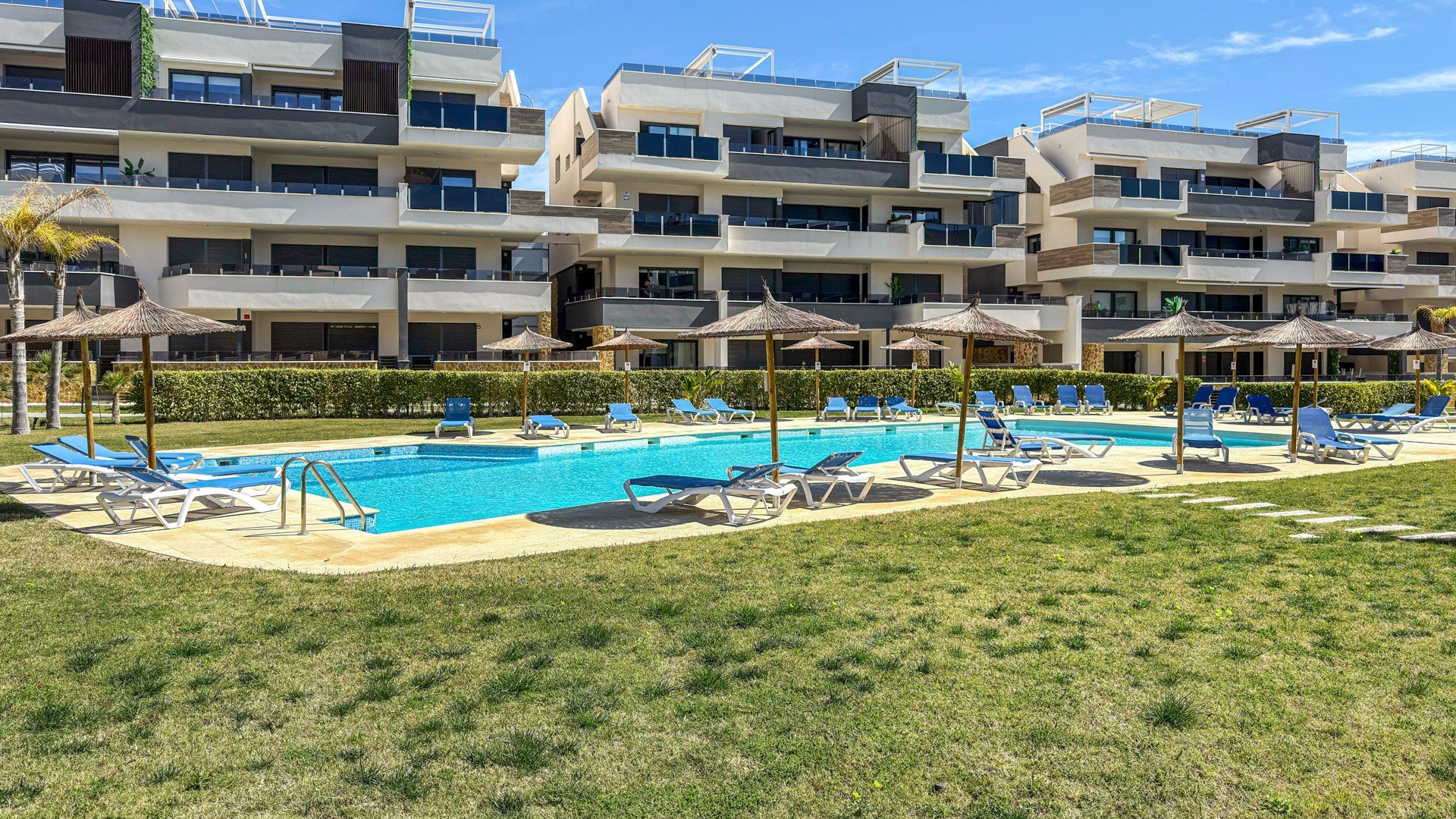 Reventa - Apartamentos -
Orihuela Costa - Playa Flamenca