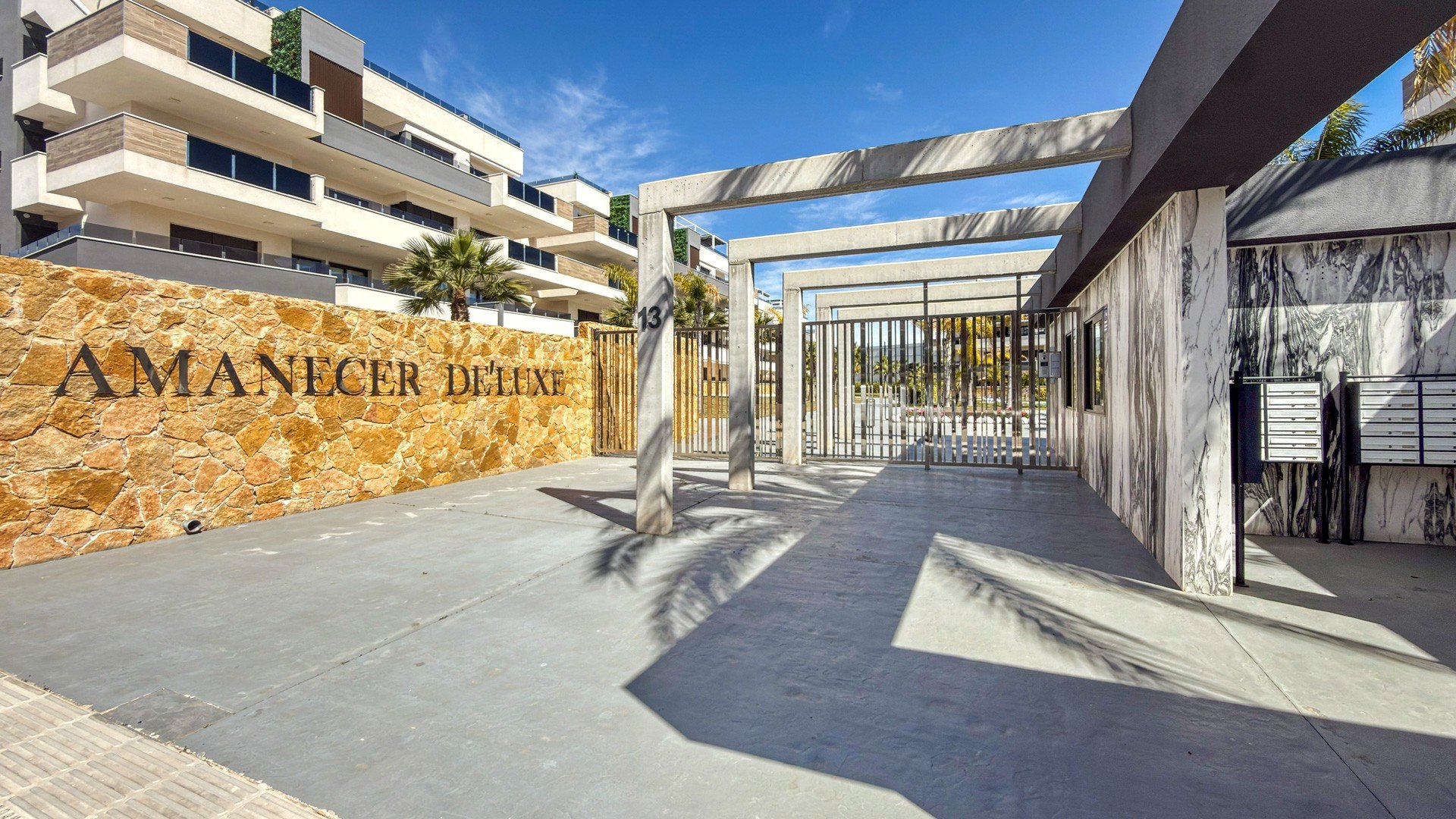 Reventa - Apartamentos -
Orihuela Costa - Playa Flamenca