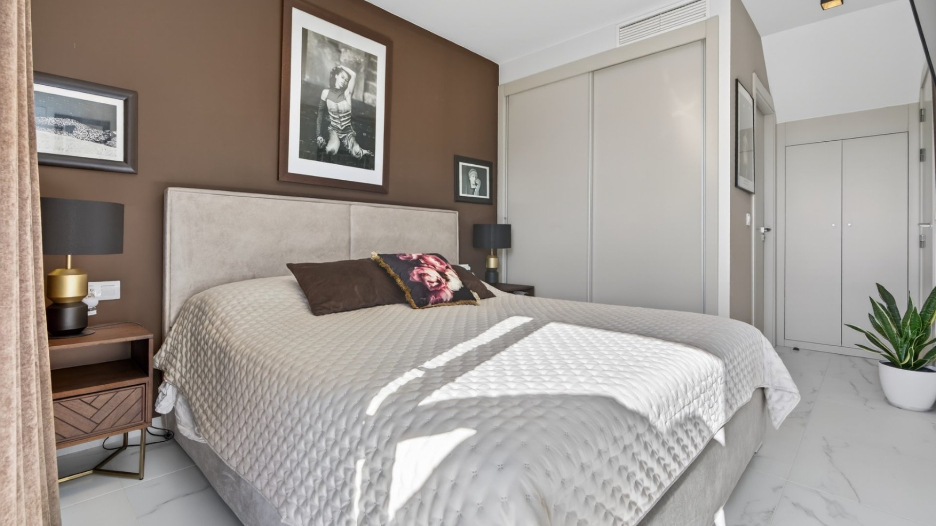 Reventa - Apartamentos -
Orihuela Costa - Playa Flamenca