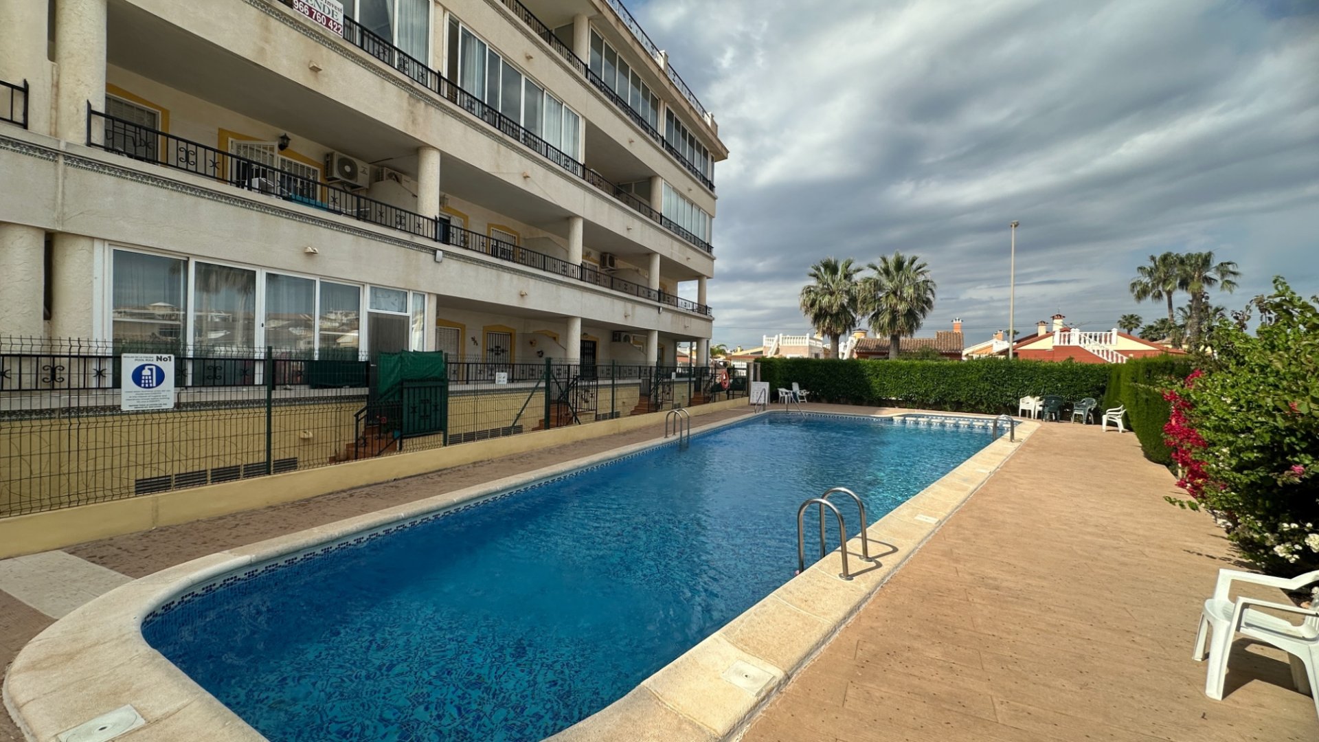 Reventa - Apartamentos -
Orihuela Costa - Playa Flamenca