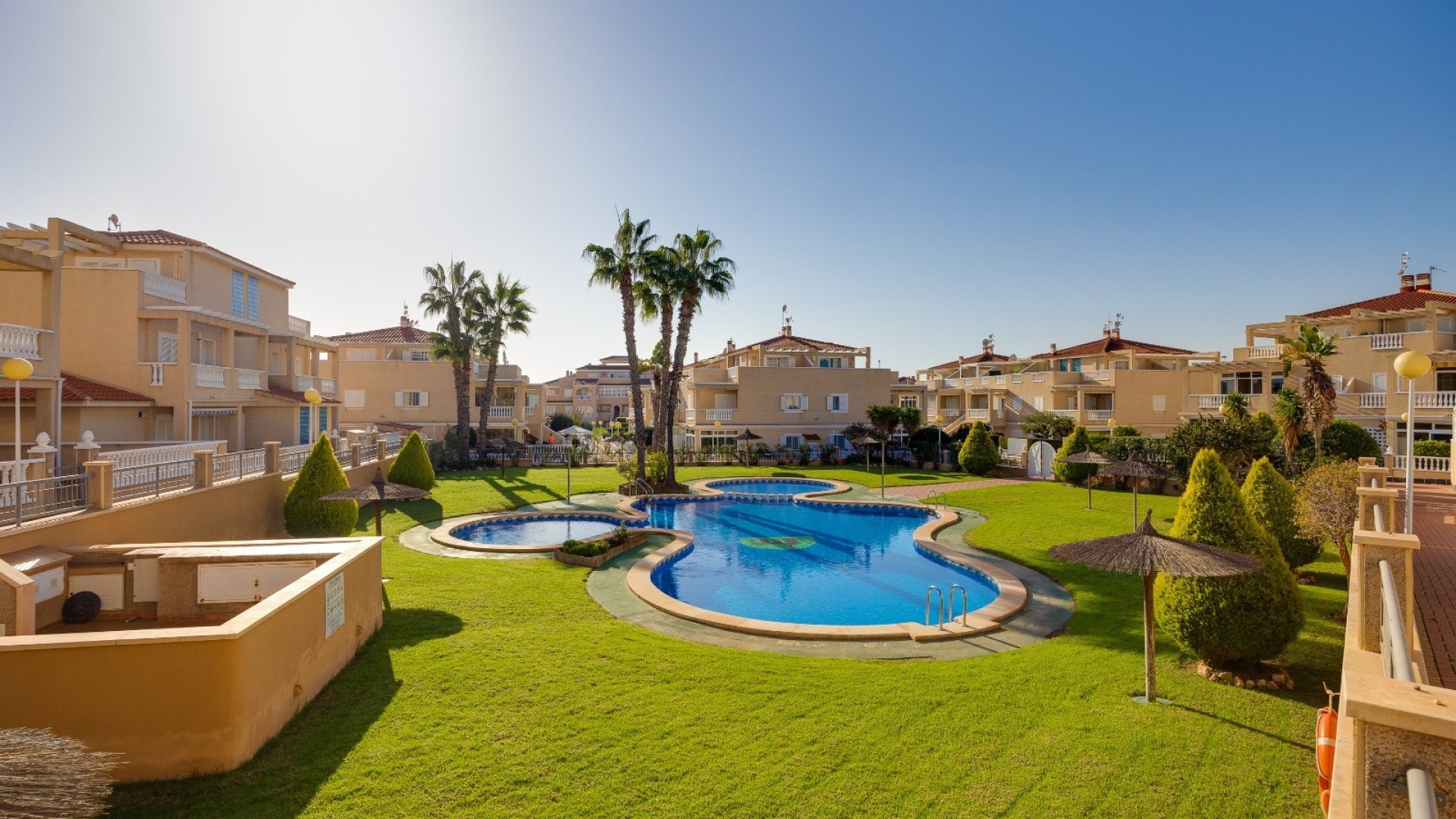 Reventa - Apartamentos -
Orihuela Costa - Playa Flamenca