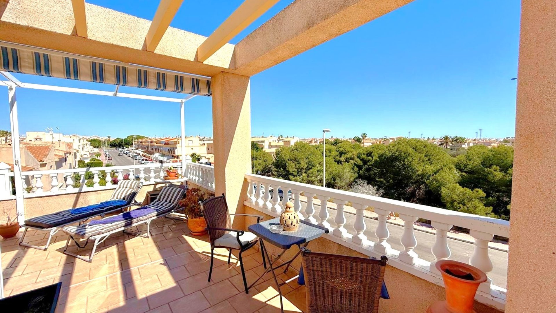 Reventa - Apartamentos -
Orihuela Costa - Playa Flamenca