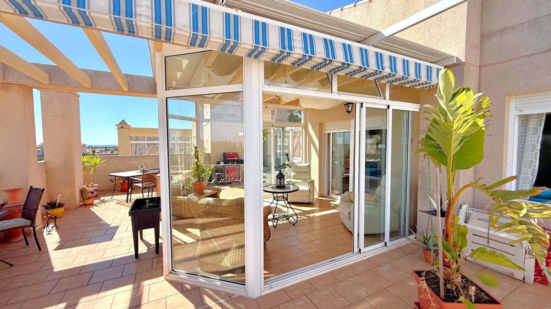 Reventa - Apartamentos -
Orihuela Costa - Playa Flamenca