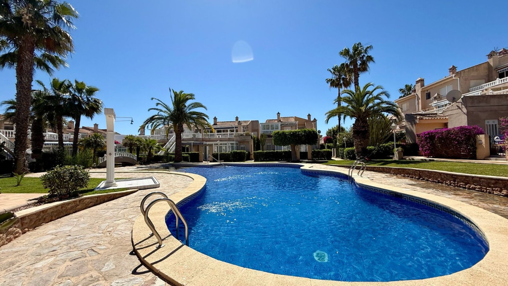 Reventa - Apartamentos -
Orihuela Costa - Playa Flamenca