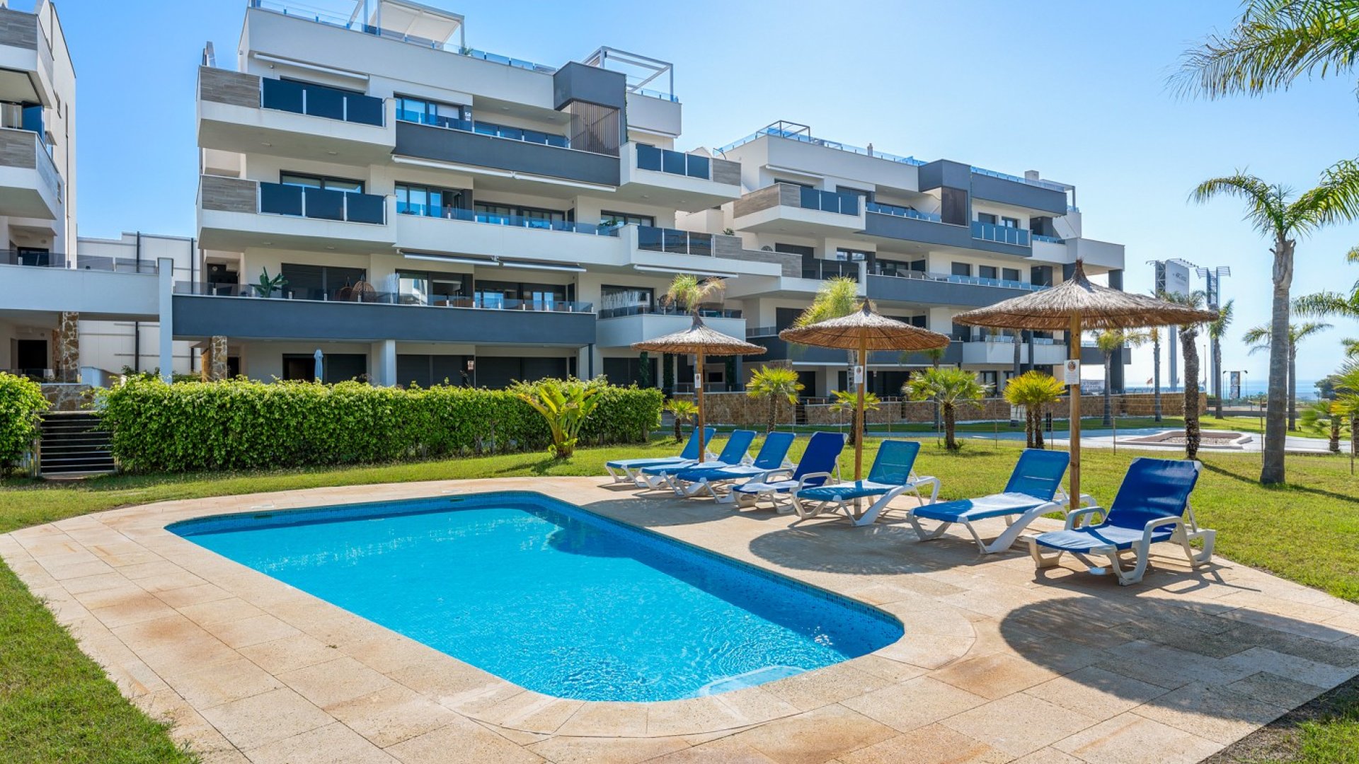 Reventa - Apartamentos -
Orihuela Costa - Playa Flamenca
