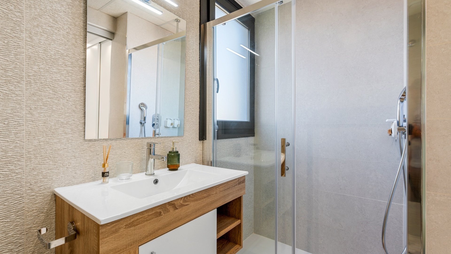 Reventa - Apartamentos -
Orihuela Costa - Playa Flamenca