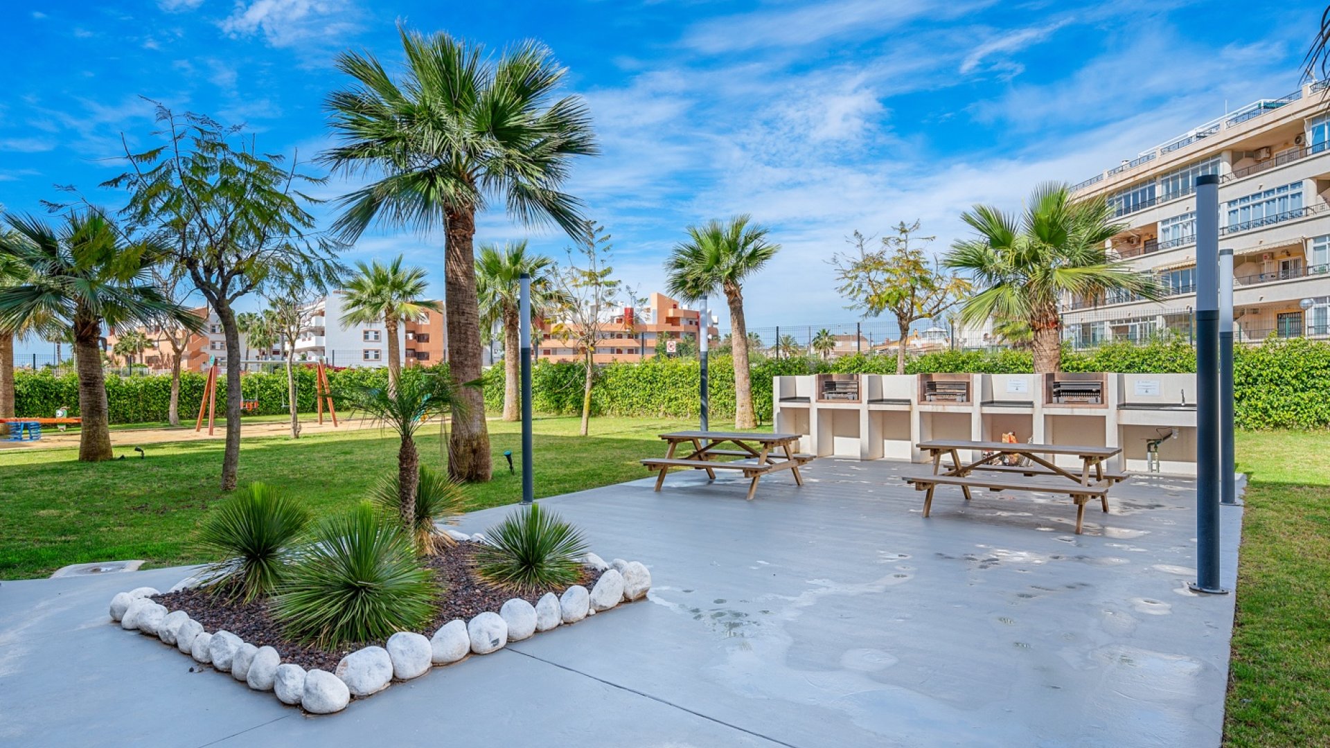 Reventa - Apartamentos -
Orihuela Costa - Playa Flamenca