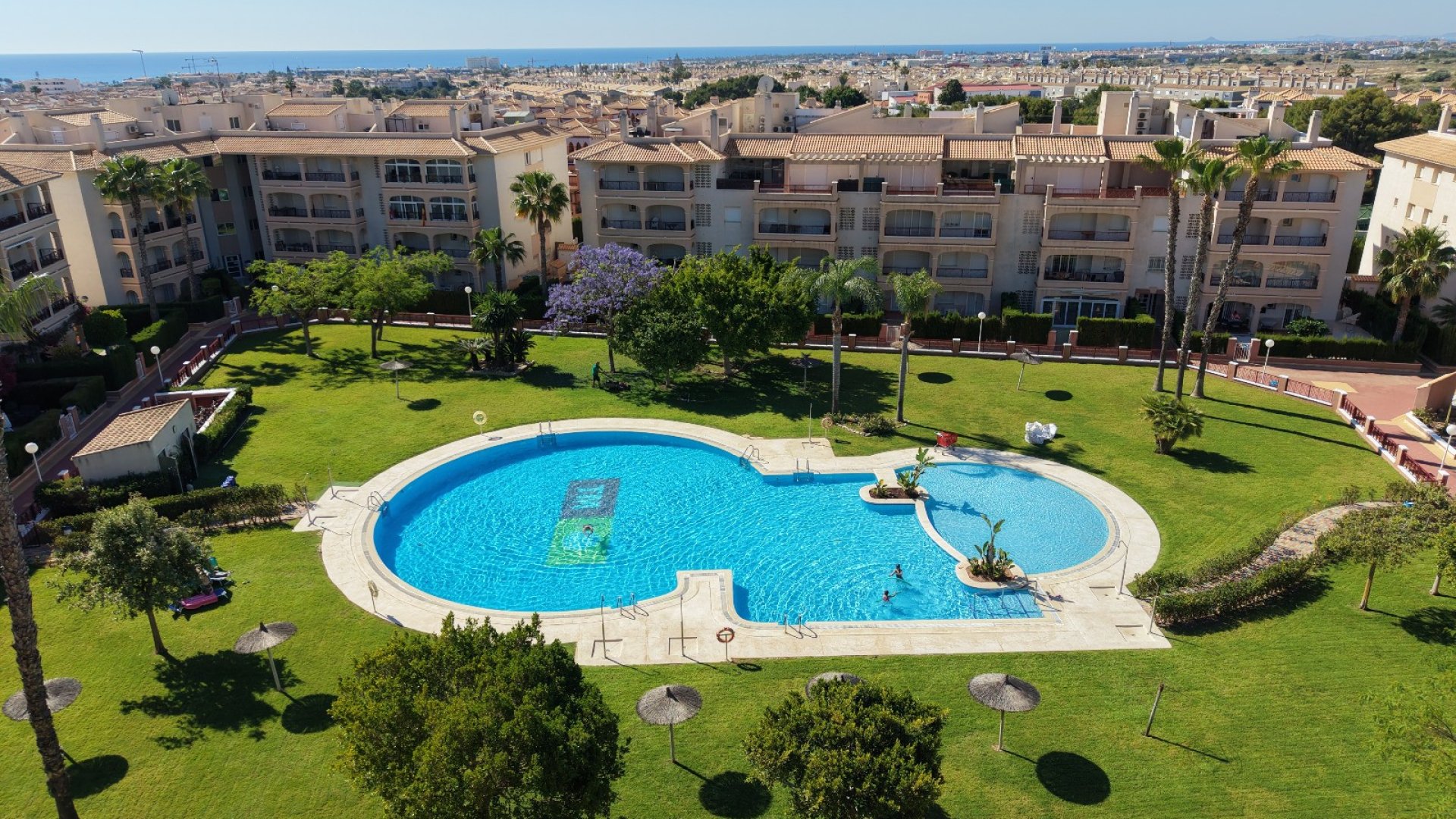 Reventa - Apartamentos -
Orihuela Costa - Playa Flamenca