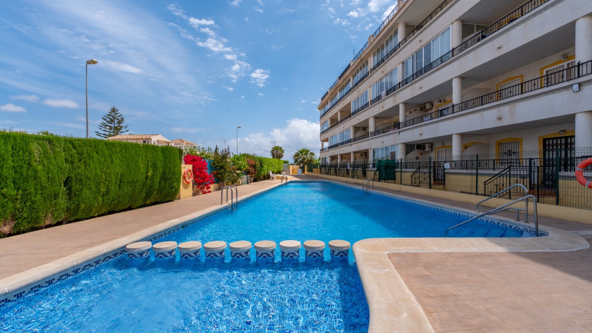 Reventa - Apartamentos -
Orihuela Costa - Playa Flamenca