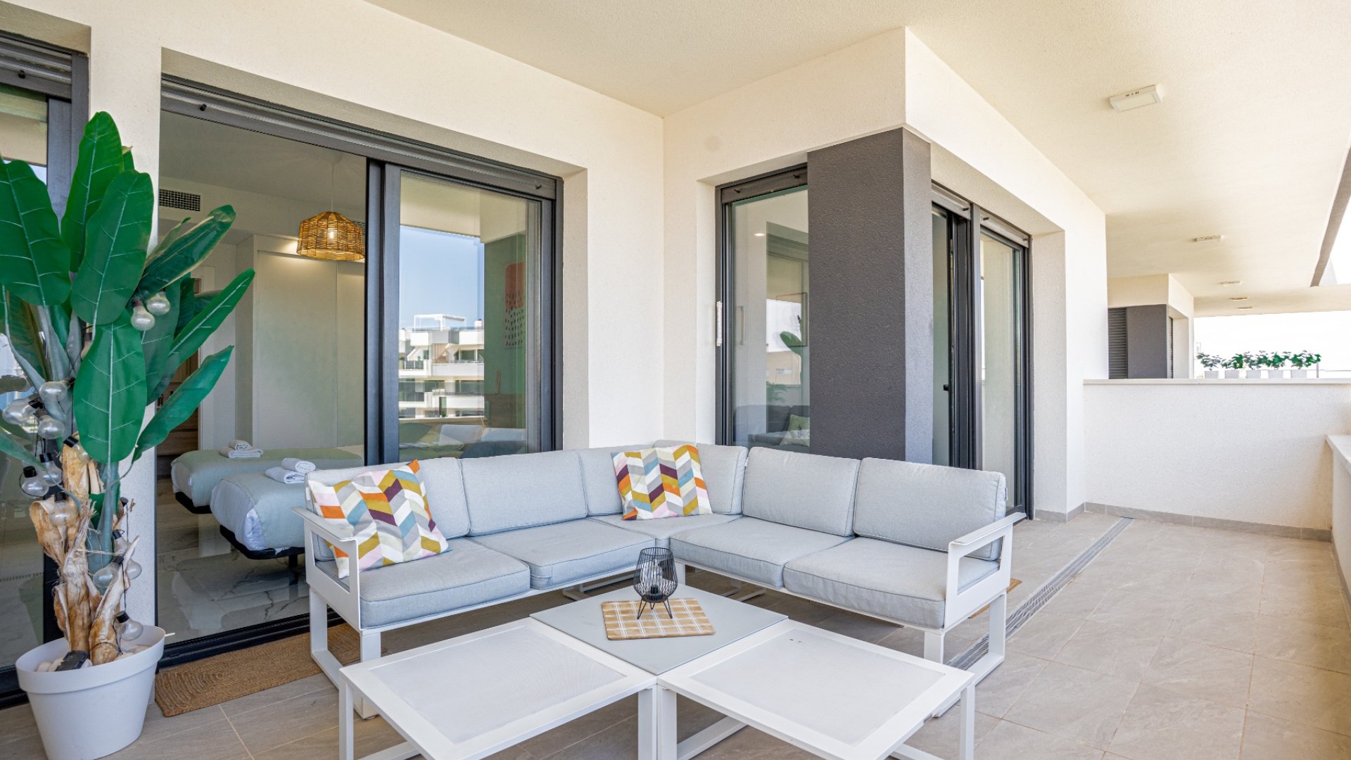 Reventa - Apartamentos -
Orihuela Costa - Playa Flamenca