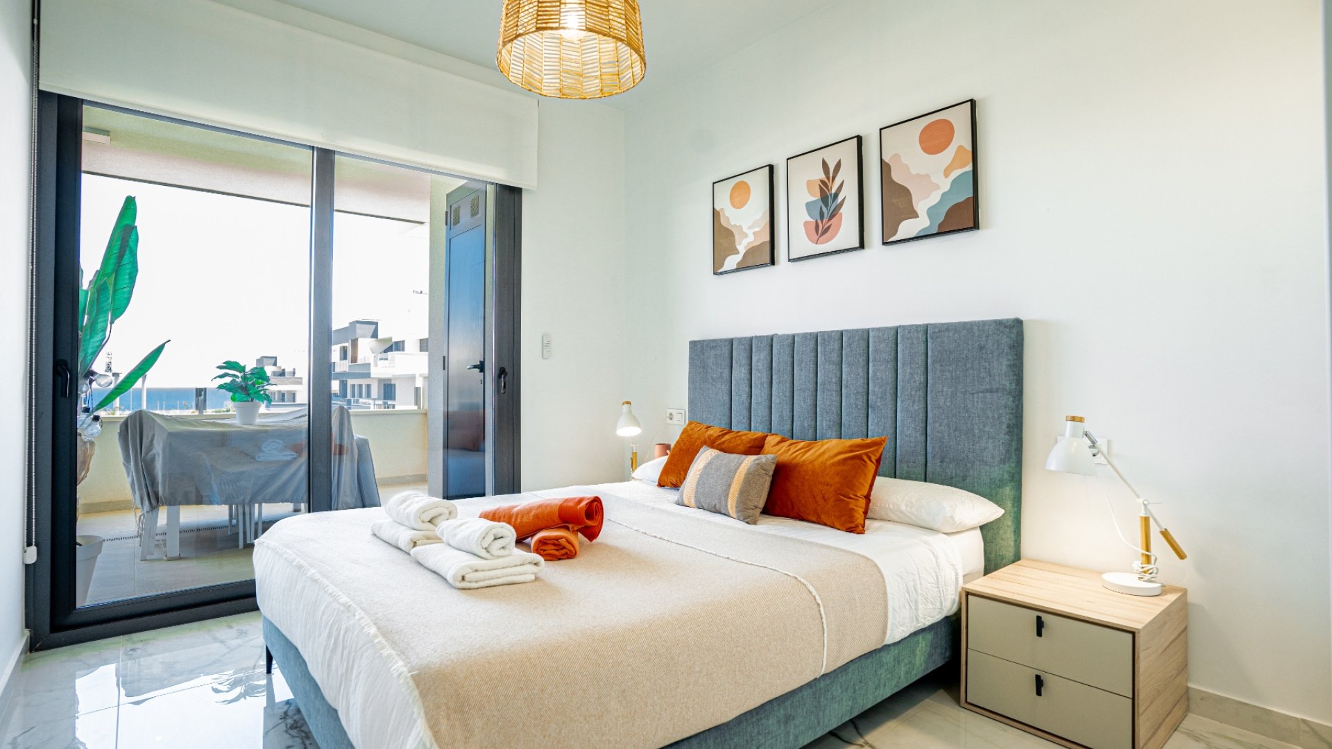 Reventa - Apartamentos -
Orihuela Costa - Playa Flamenca