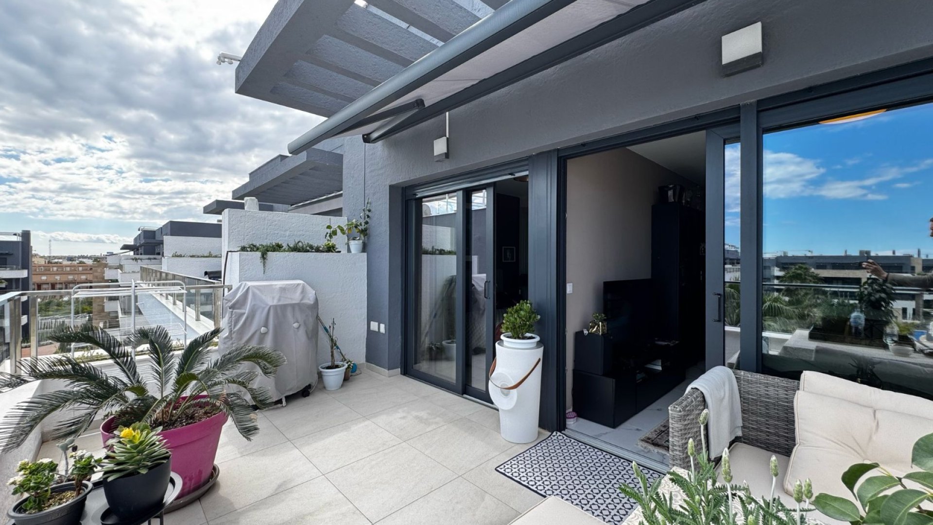 Reventa - Apartamentos -
Orihuela Costa - Playa Flamenca