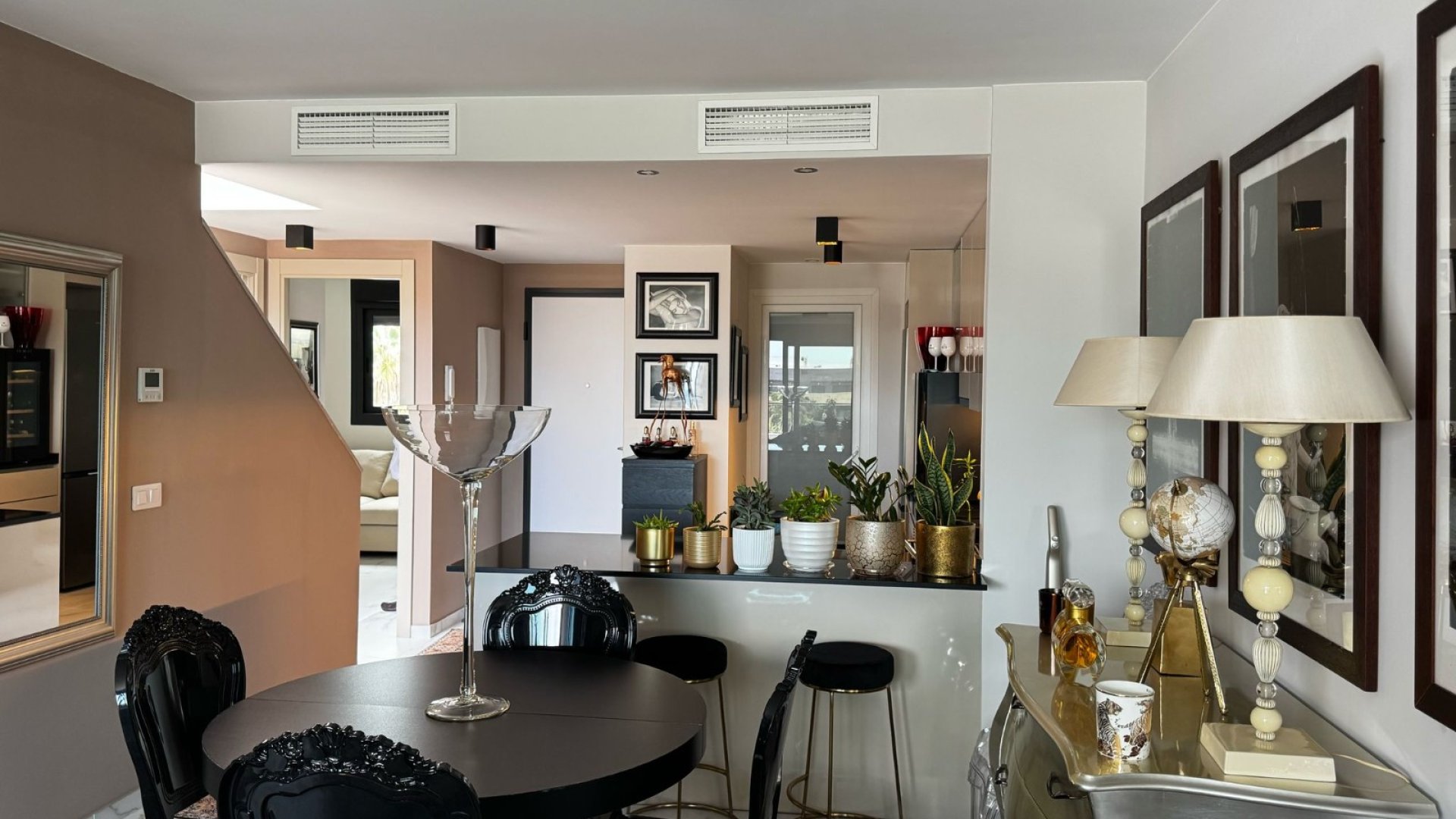 Reventa - Apartamentos -
Orihuela Costa - Playa Flamenca
