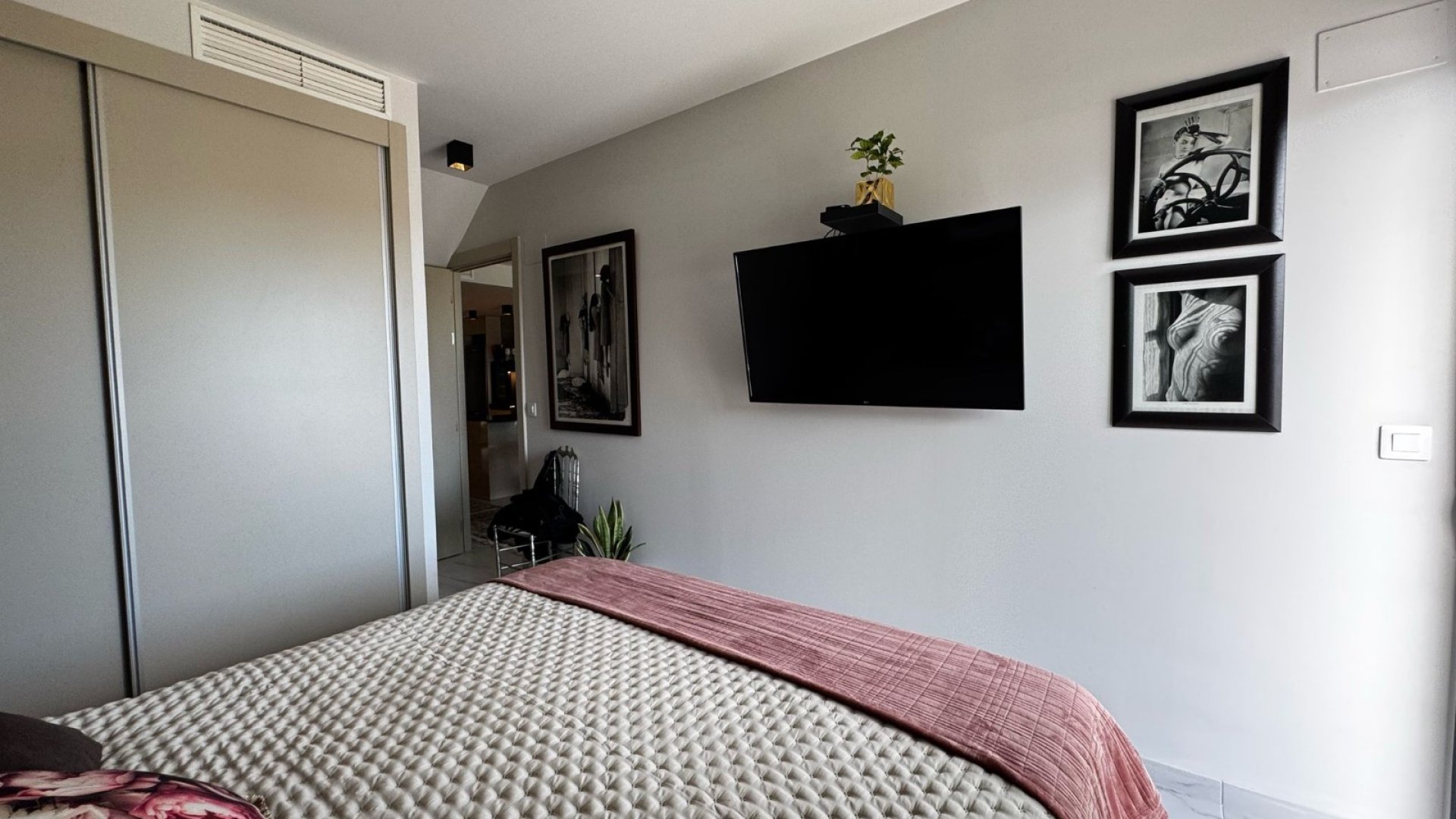 Reventa - Apartamentos -
Orihuela Costa - Playa Flamenca