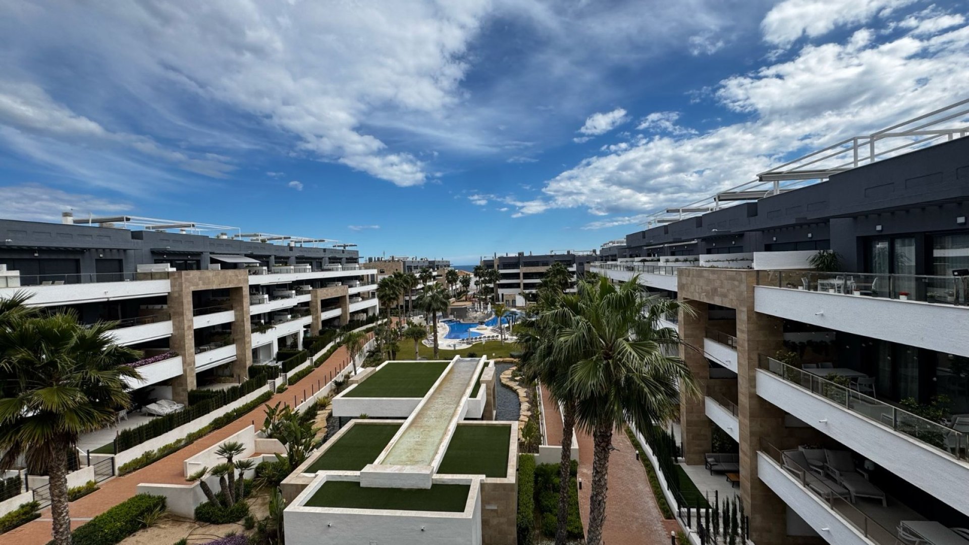 Reventa - Apartamentos -
Orihuela Costa - Playa Flamenca