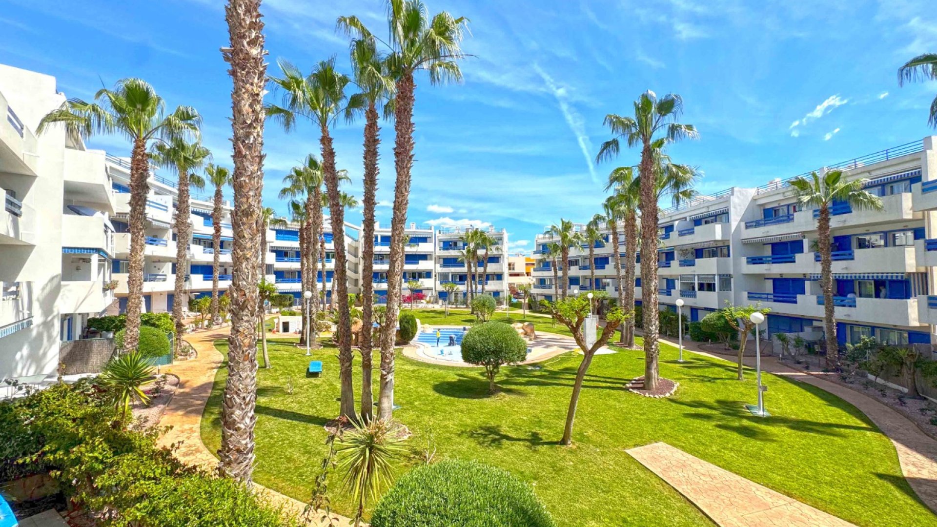 Reventa - Apartamentos -
Orihuela Costa - Playa Flamenca