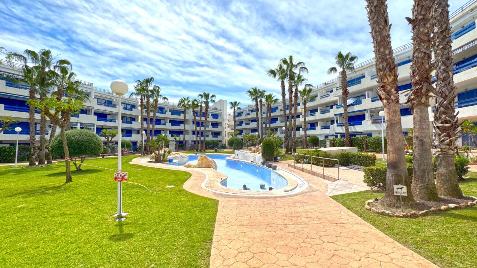 Reventa - Apartamentos -
Orihuela Costa - Playa Flamenca