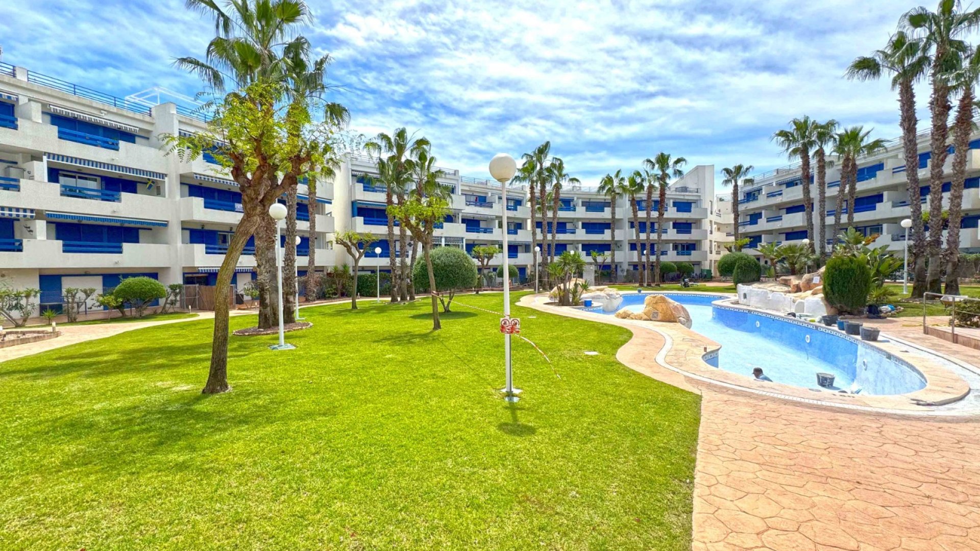 Reventa - Apartamentos -
Orihuela Costa - Playa Flamenca