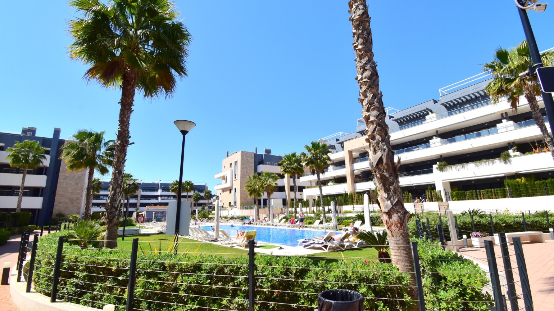 Reventa - Apartamentos -
Orihuela Costa - Playa Flamenca