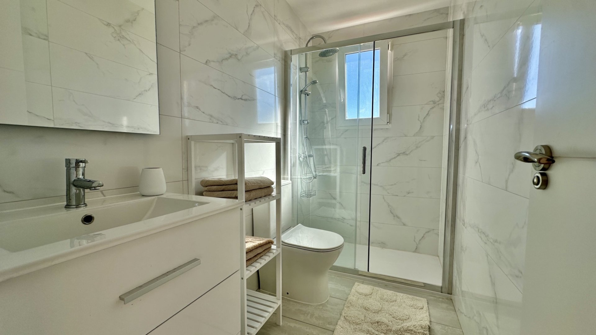 Reventa - Apartamentos -
Orihuela Costa - Punta Prima