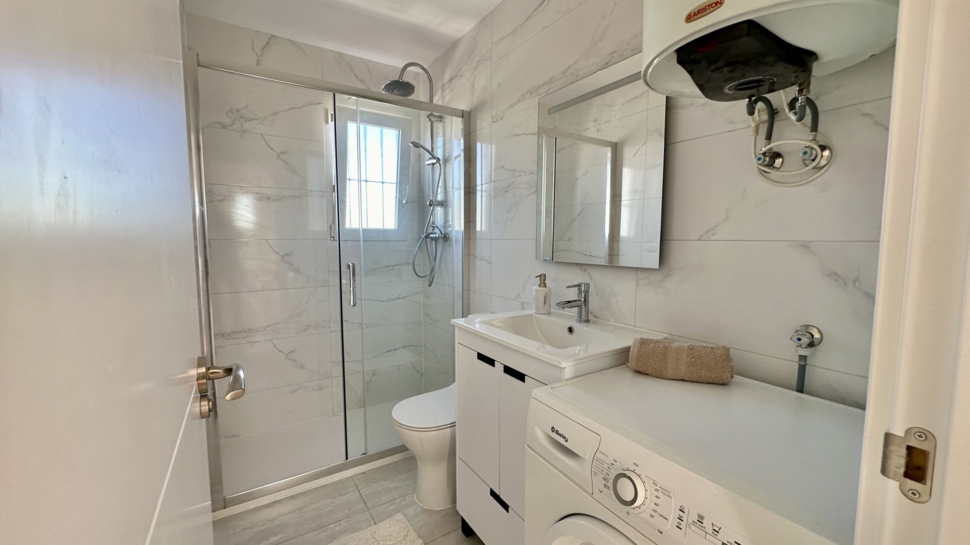 Reventa - Apartamentos -
Orihuela Costa - Punta Prima