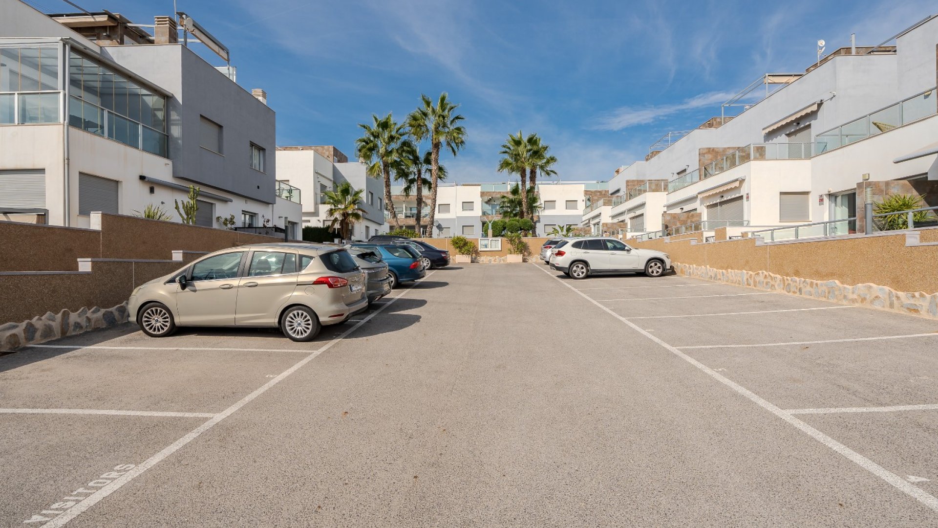 Reventa - Apartamentos -
Orihuela Costa - Punta Prima