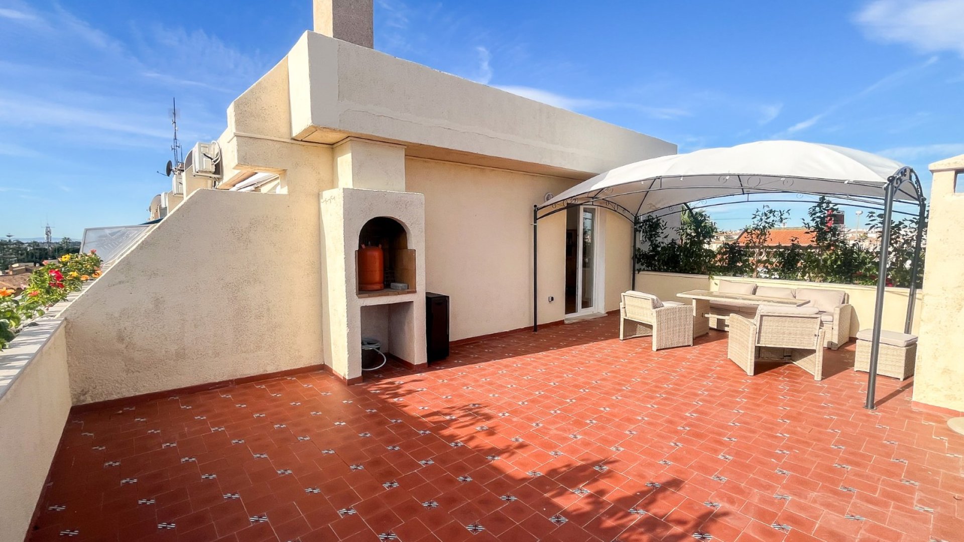 Reventa - Apartamentos -
Orihuela Costa - Punta Prima