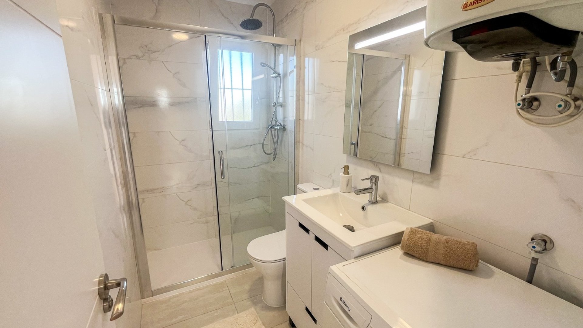 Reventa - Apartamentos -
Orihuela Costa - Punta Prima