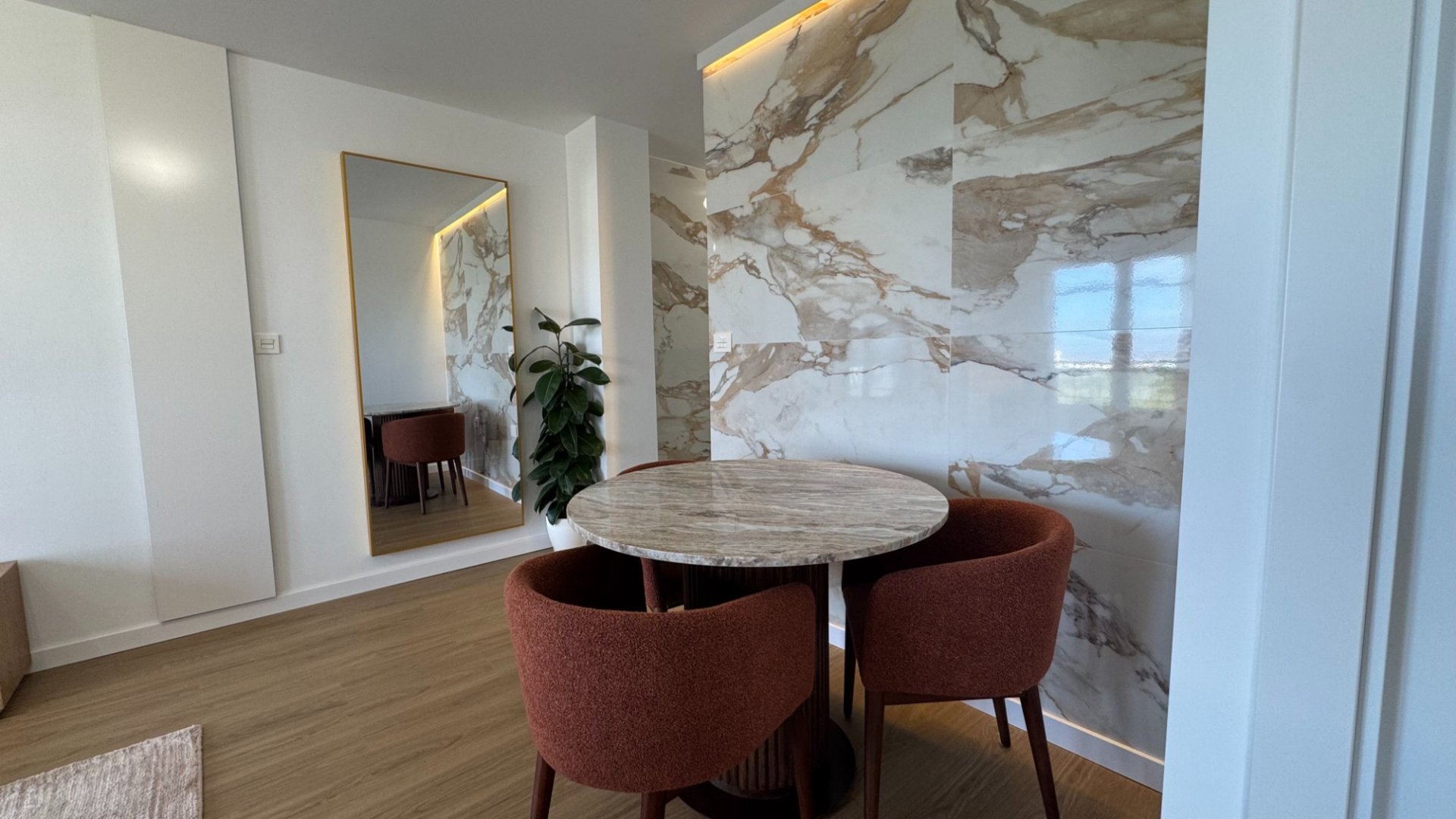 Reventa - Apartamentos -
Orihuela Costa - Punta Prima