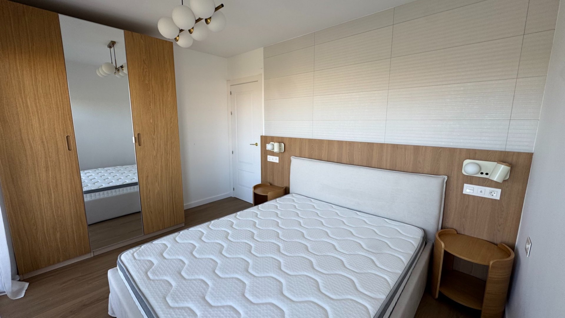 Reventa - Apartamentos -
Orihuela Costa - Punta Prima