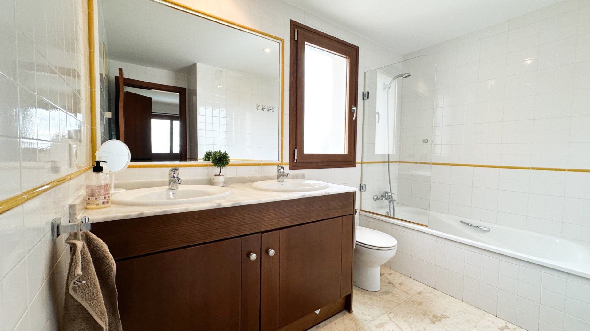 Reventa - Apartamentos -
Orihuela Costa - Punta Prima