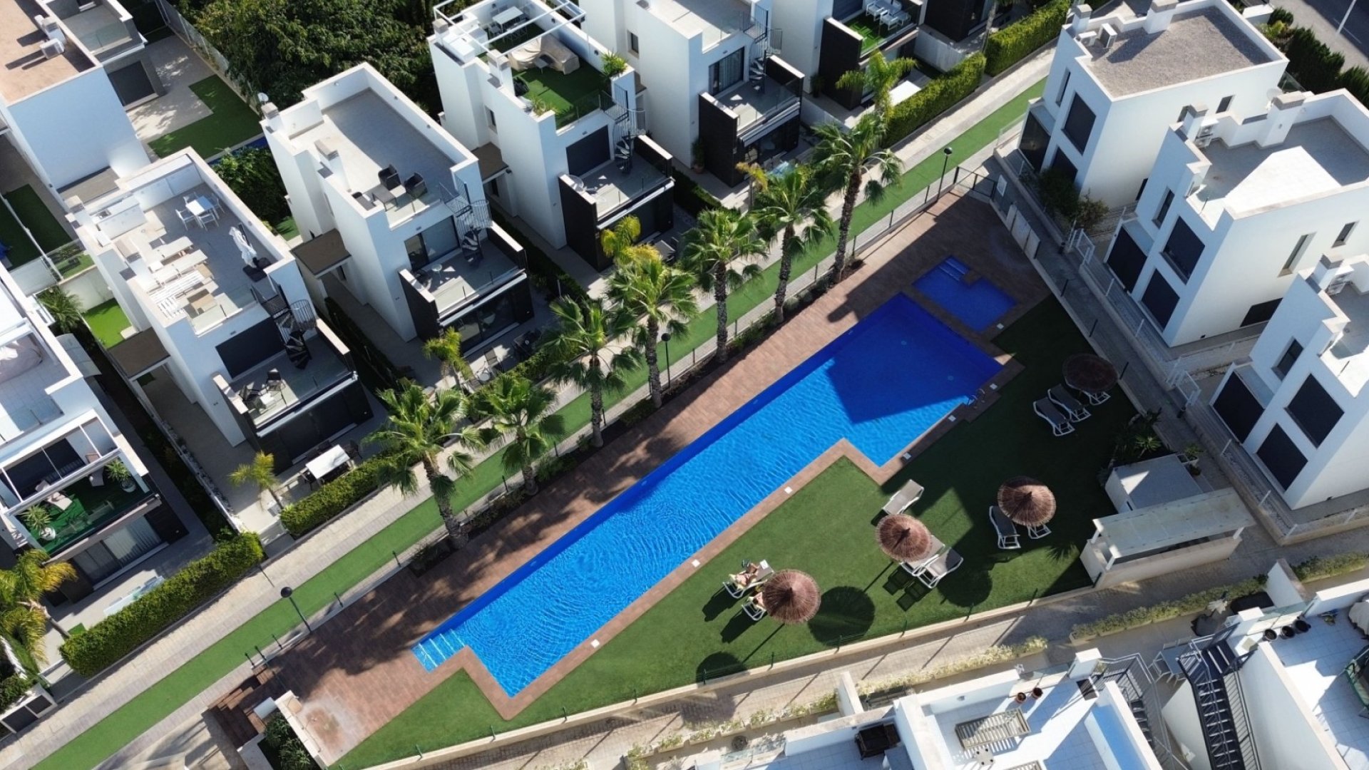 Reventa - Apartamentos -
Orihuela Costa - Punta Prima