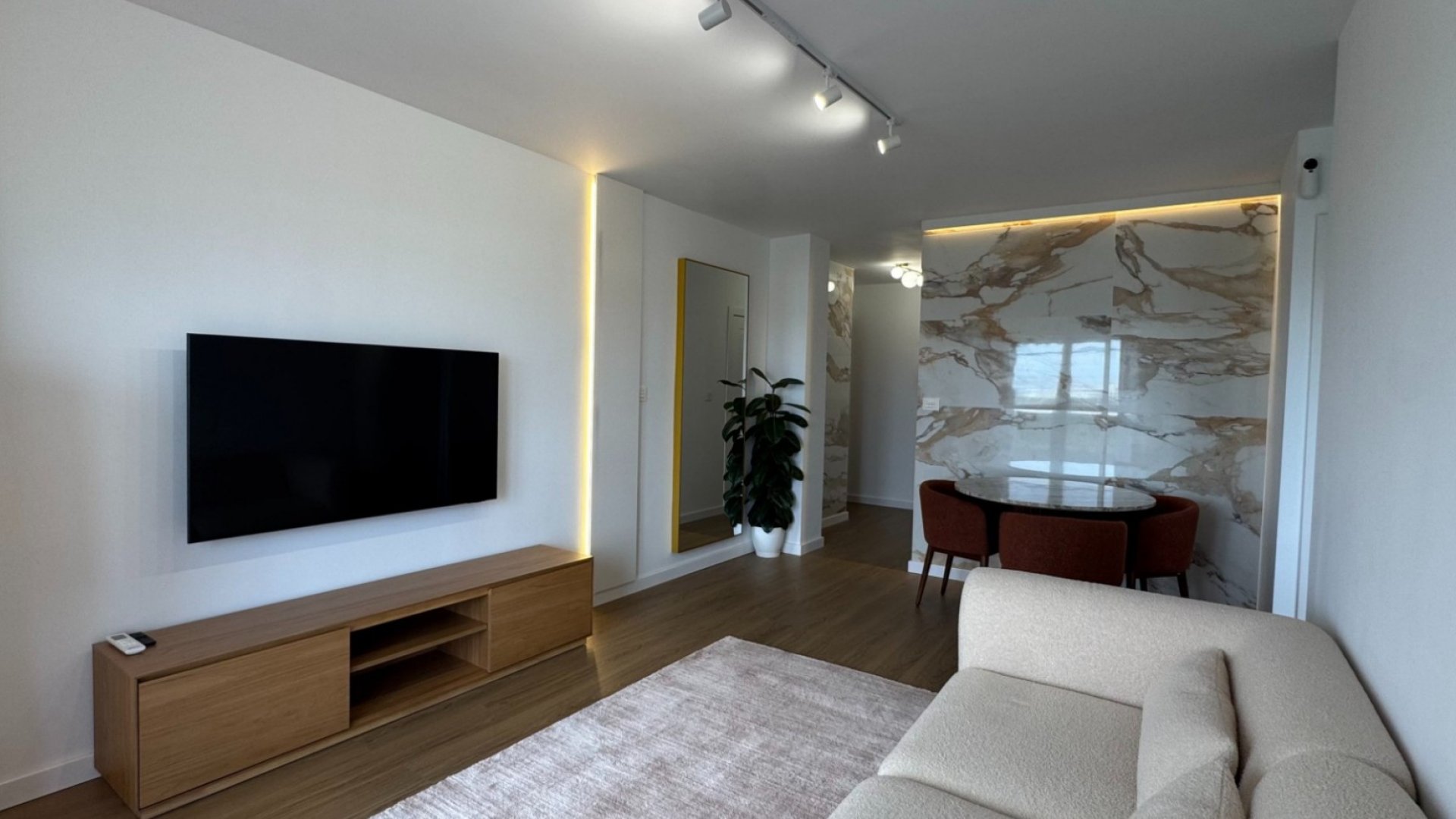 Reventa - Apartamentos -
Orihuela Costa - Punta Prima