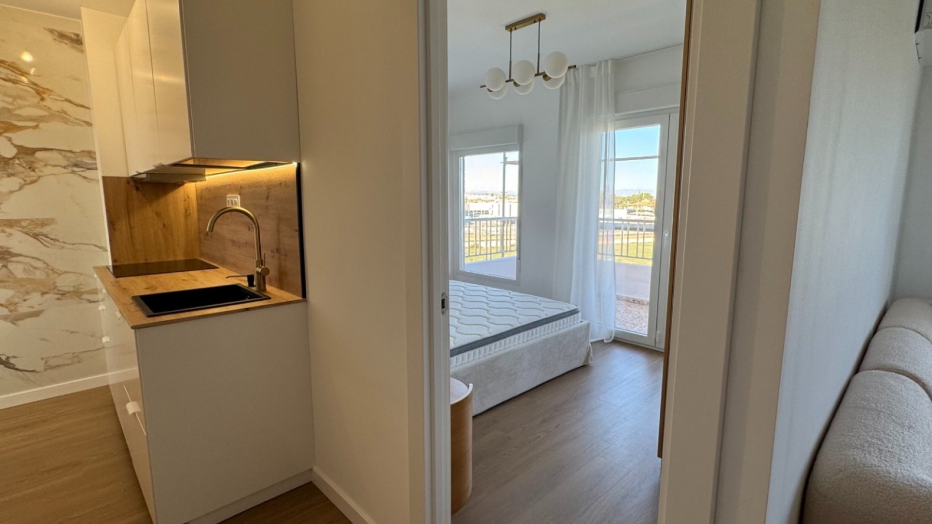 Reventa - Apartamentos -
Orihuela Costa - Punta Prima