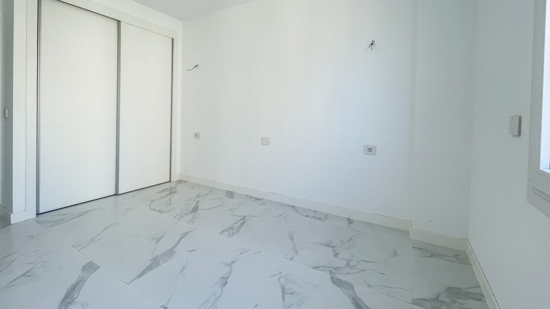Reventa - Apartamentos -
Orihuela Costa - Punta Prima
