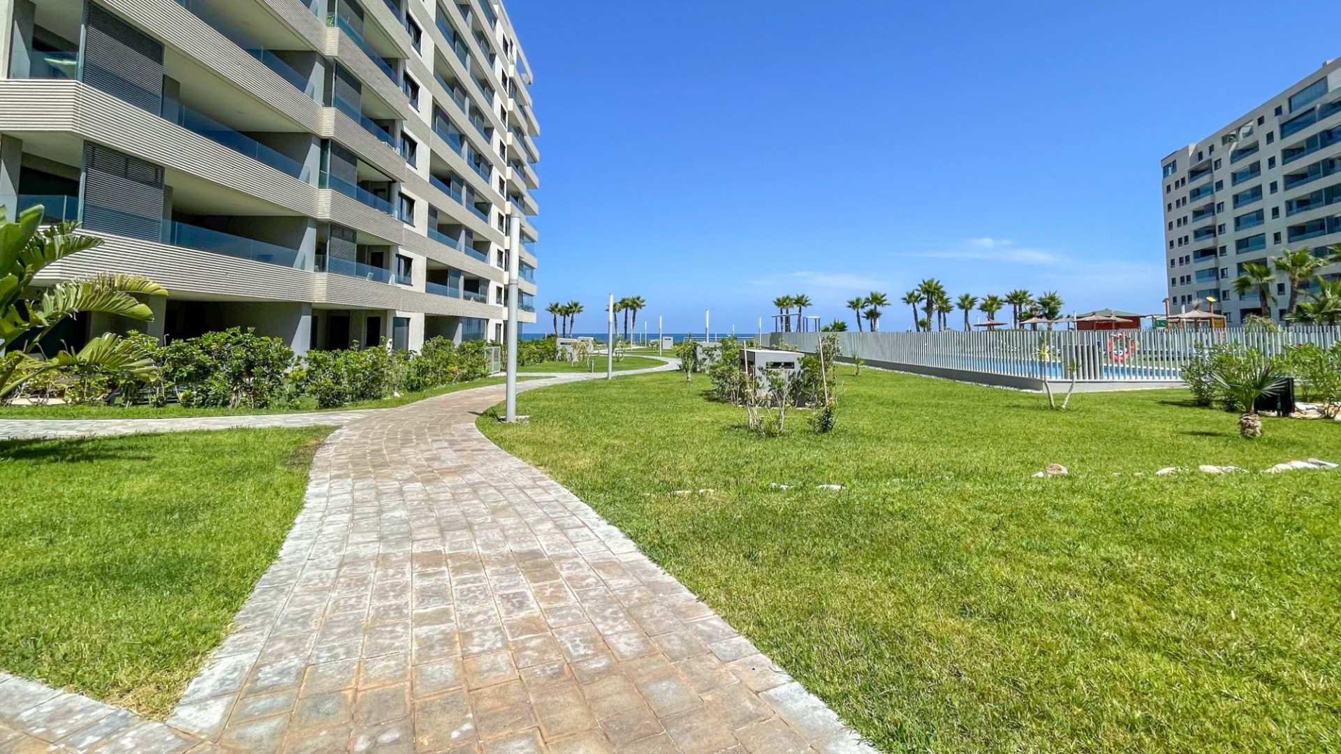 Reventa - Apartamentos -
Orihuela Costa - Punta Prima