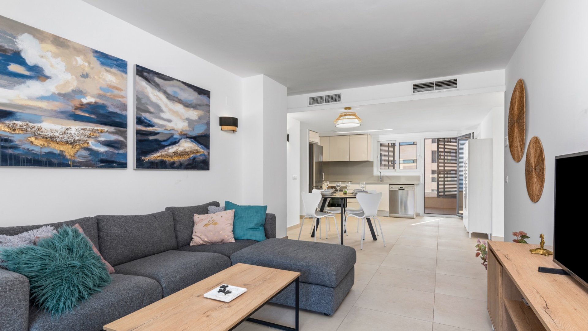 Reventa - Apartamentos -
Orihuela Costa - Punta Prima
