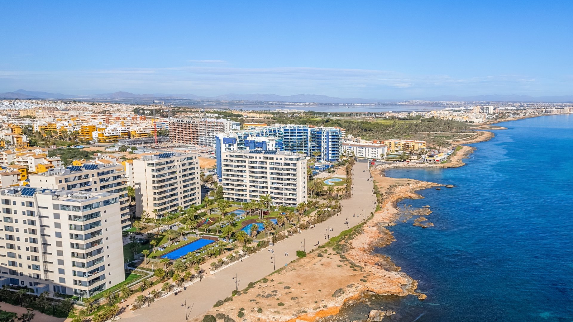 Reventa - Apartamentos -
Orihuela Costa - Punta Prima
