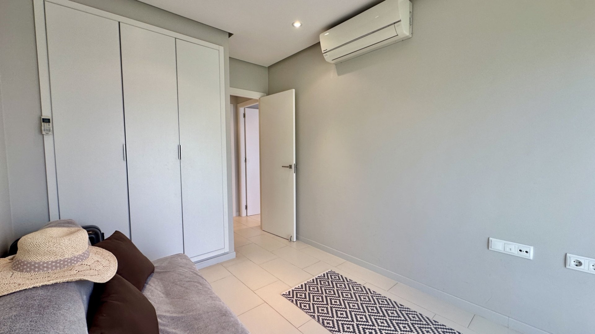 Reventa - Apartamentos -
Orihuela Costa - Villamartín