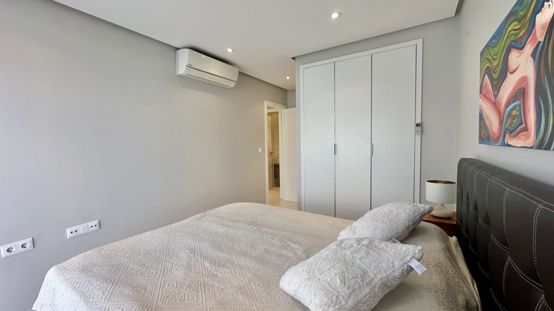 Reventa - Apartamentos -
Orihuela Costa - Villamartín