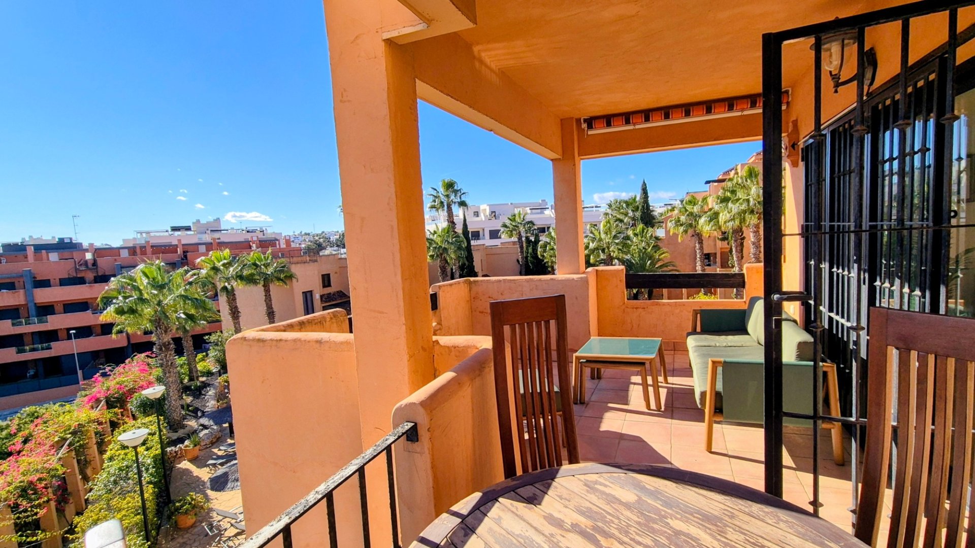 Reventa - Apartamentos -
Orihuela Costa - Villamartín