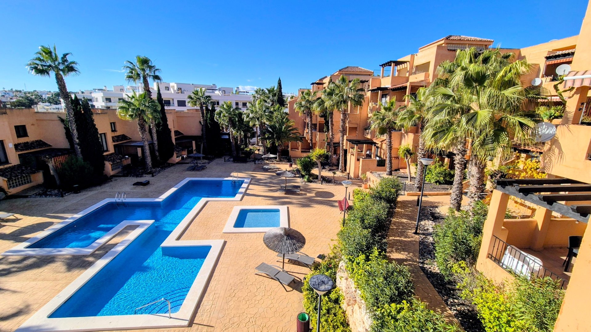 Reventa - Apartamentos -
Orihuela Costa - Villamartín