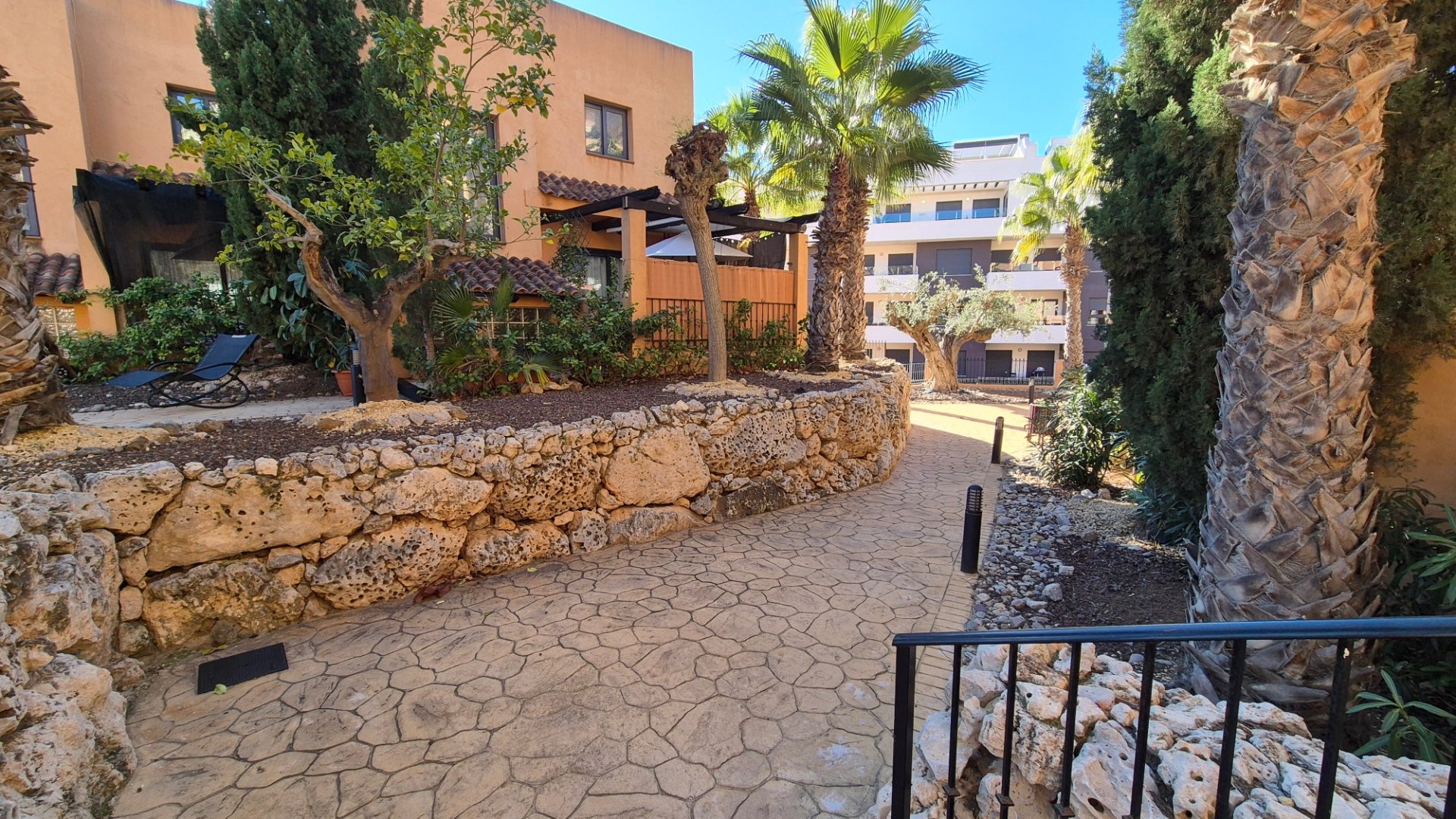 Reventa - Apartamentos -
Orihuela Costa - Villamartín