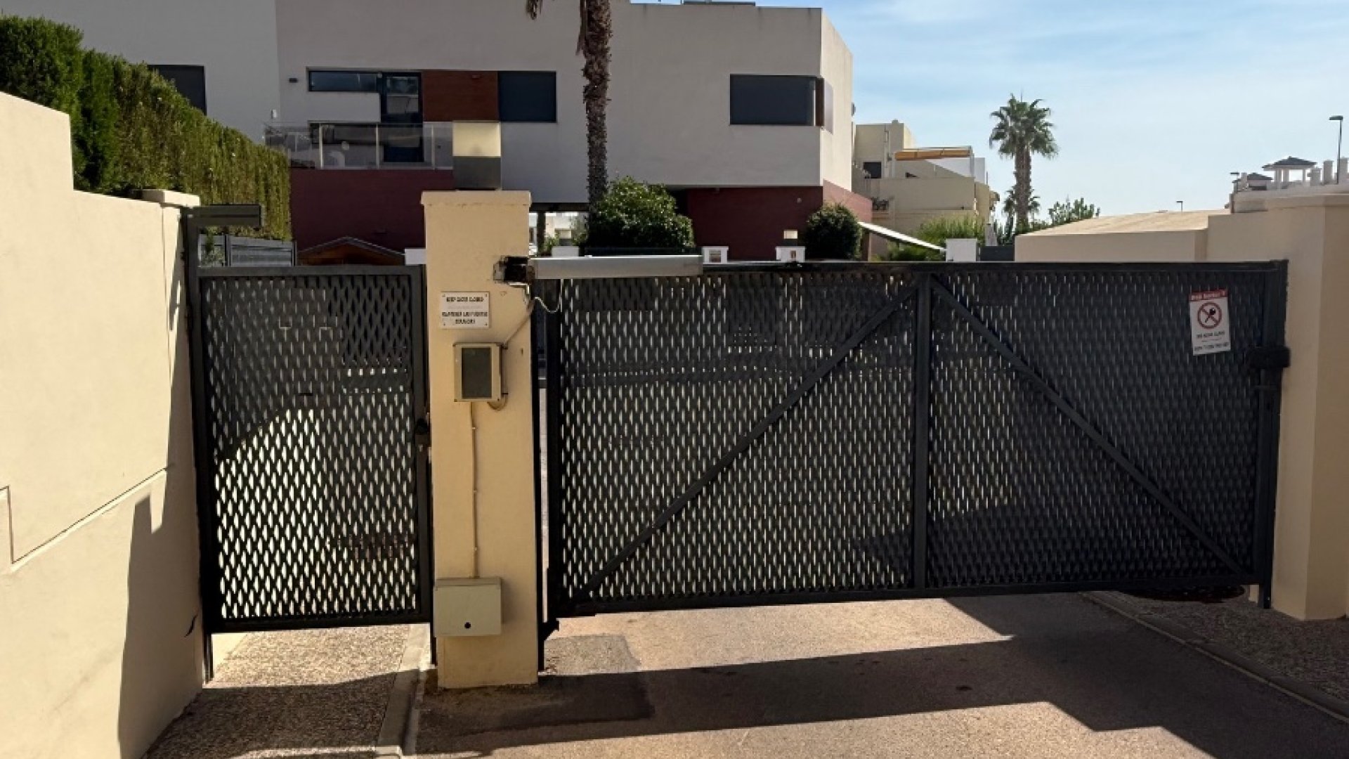 Reventa - Apartamentos -
Orihuela Costa - Villamartín