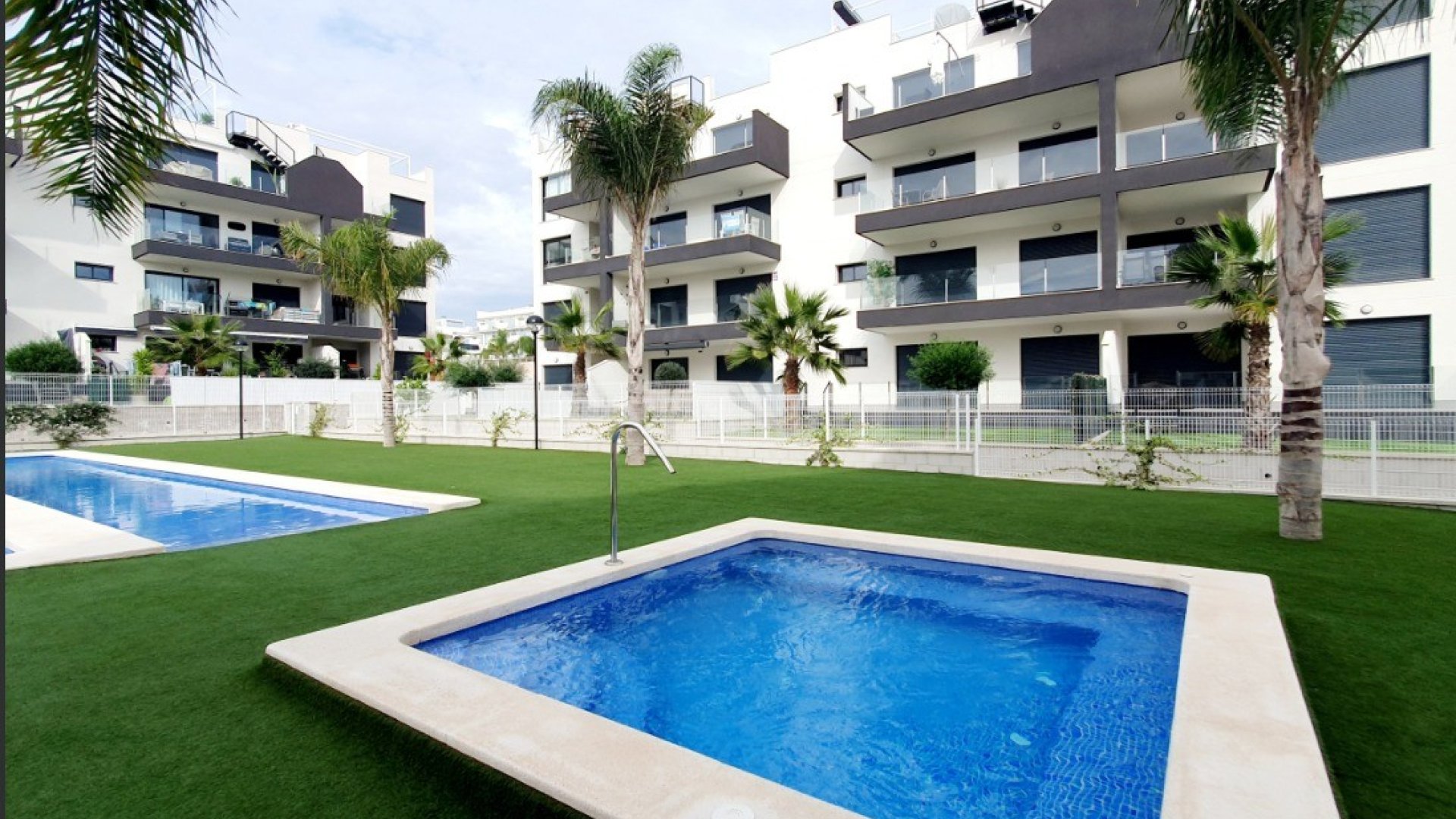 Reventa - Apartamentos -
Orihuela Costa - Villamartín